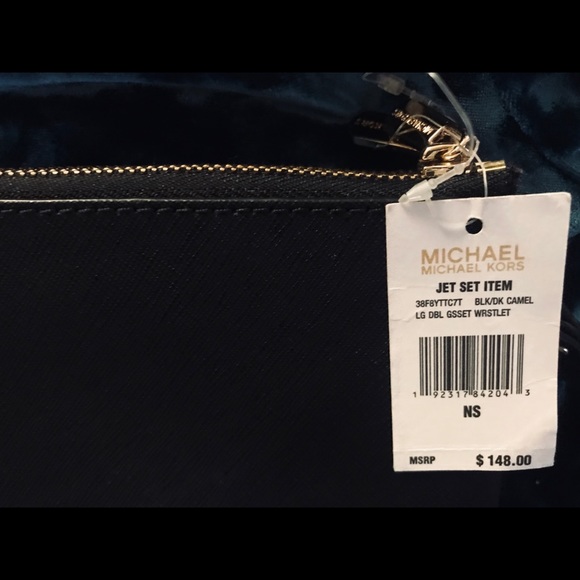 Michael Kors Wristlet - Picture 4 of 5